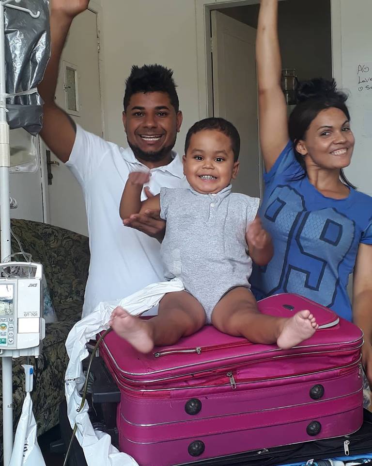 Foto15 Samuel Soares dos Santos e pais Brasil libera US$ 1.6 milhão para transplante de menino nos EUA