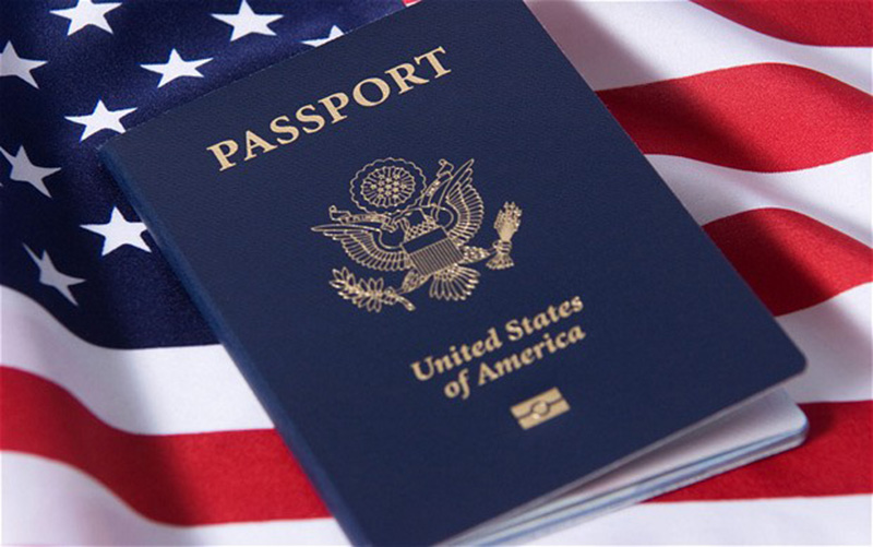 Foto1 Passaporte americano Imigrante assume fraude em aplicação para a cidadania em NJ