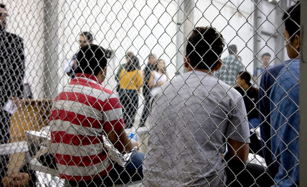 Foto18 Criancas em centros de detencao Milhares de crianças denunciaram abusos sexuais em centros do ICE