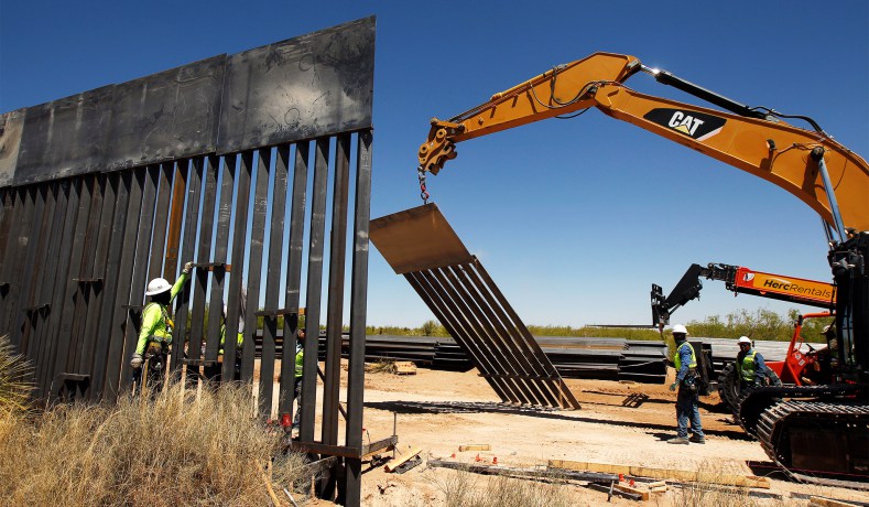 Foto19 Muro na fronteira Juiz bloqueia US$ 1 bilhão de verba para construção de muro na fronteira