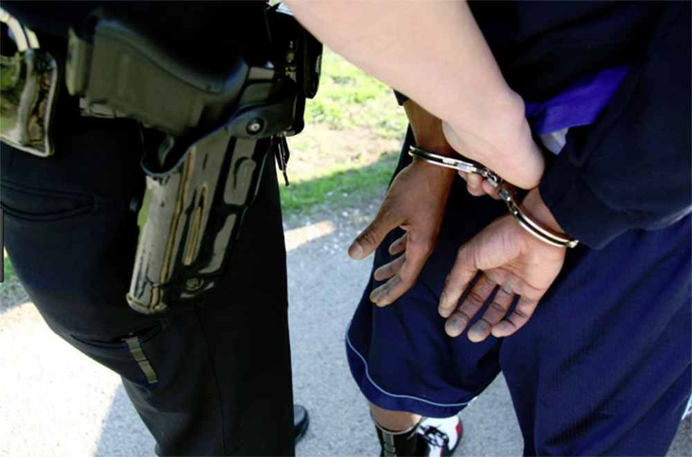 Foto9 Jovem Algemado Polícia não prenderá alunos por “delitos leves” em NYC