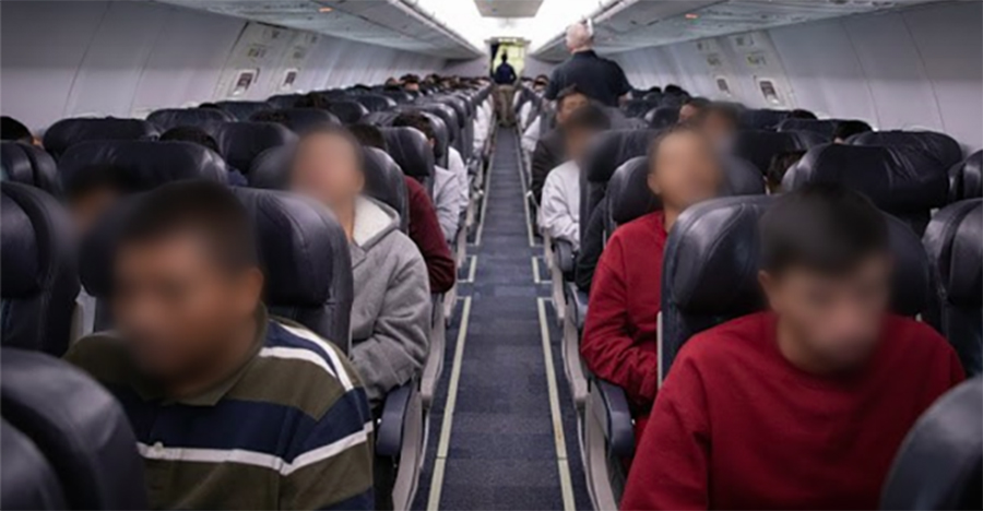 Foto22 Deportados ICE ICE realiza 1º voo fretado com imigrantes deportados em 2020